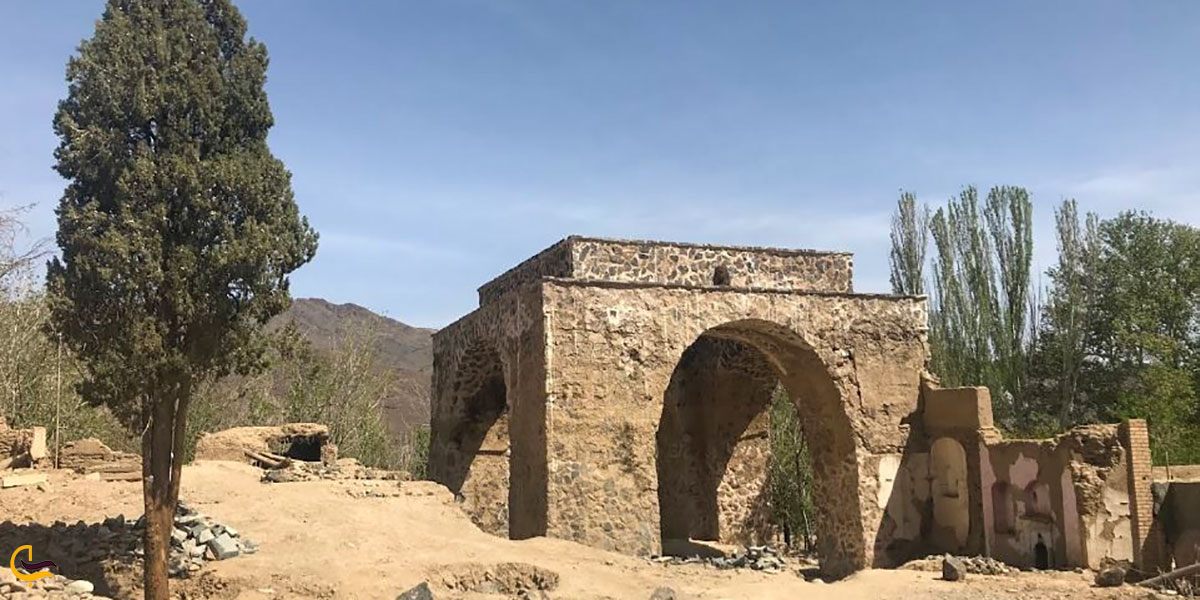 تصویری از آتشکده نطنز