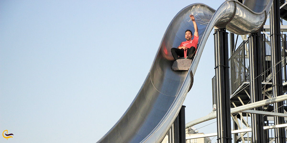 تصویریاز سرسره ی سقوط ازاد دریاچه چیتگر