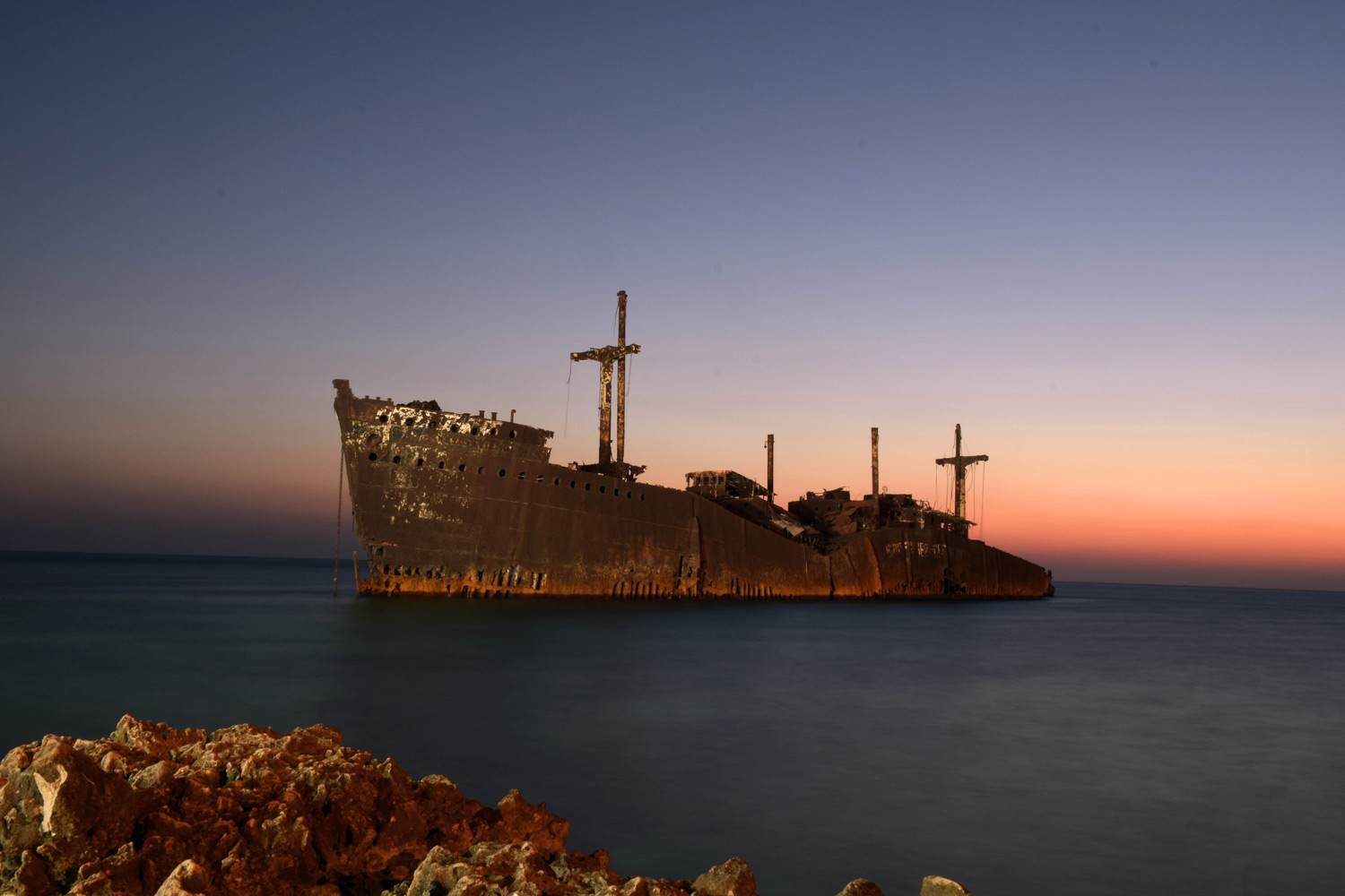 بازدید از کشتی یونانی همه چیز درباره سفر به کیش و دیدن کشتی یونانی