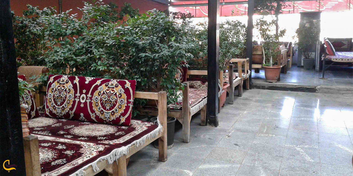 باغ رستوران گل یخ