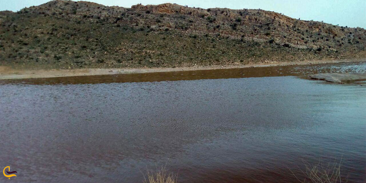 تصویری از دریاچه مهارلو سروستان