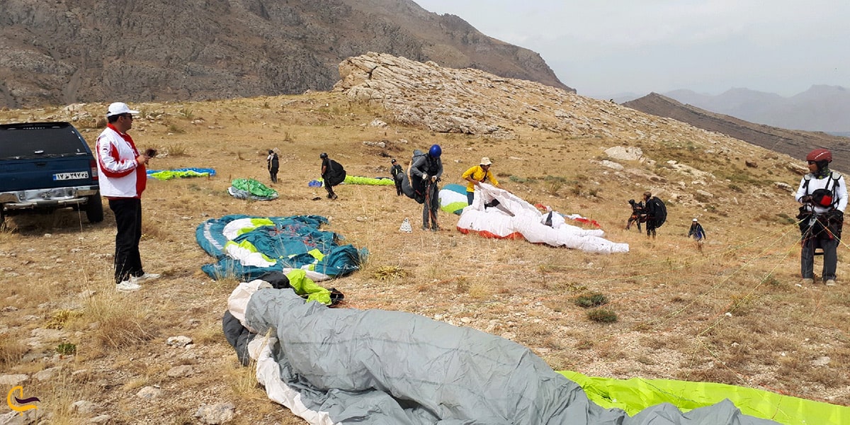 کلاس آموزشی پاراگلایدر در سایت پرواز شهران