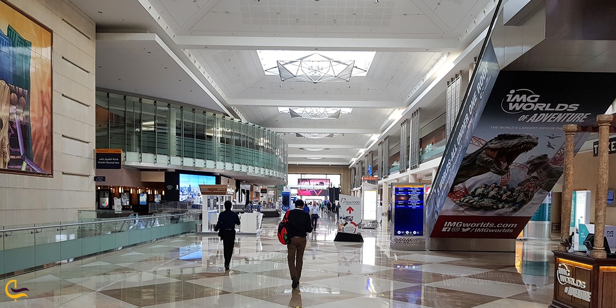 تصویر ایستگاه مترو مرکز تجارت جهانی دوبی