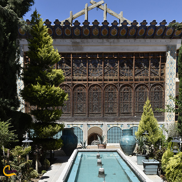اتاق ۹ درب در حیاط اندرونی خانه ملاباشی اصفهان