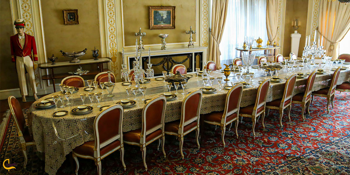 تصویری از اتاق غذا خوری خاندان سلطنتی
