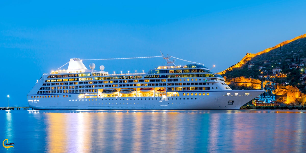 سفر دریایی به دبی