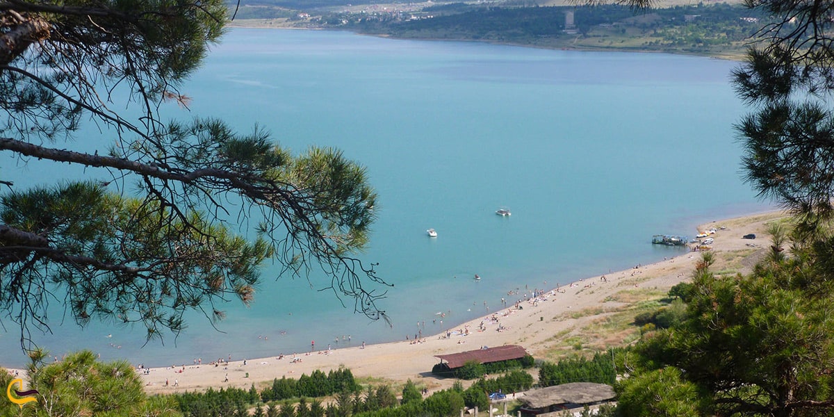 دریاچه مصنوعی زیبای تفلیس