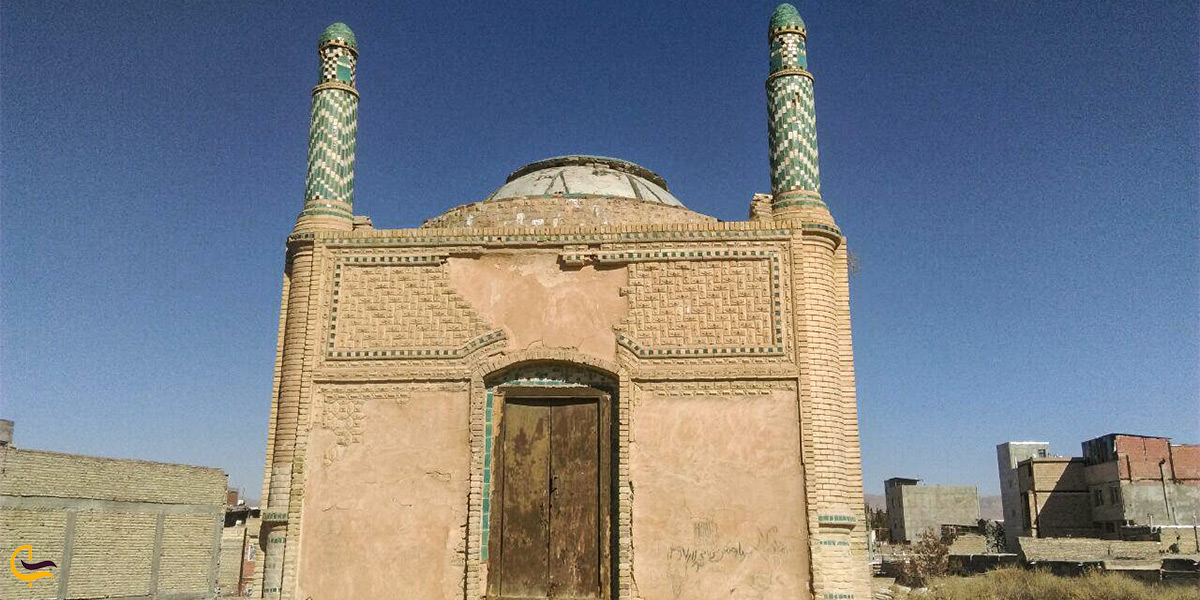 بازدید از قبر شهدا بجنورد