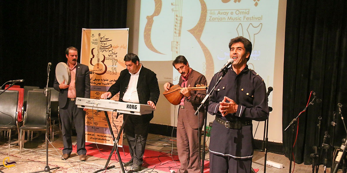 تصویری از خواننده موسیقی محلی زنجان