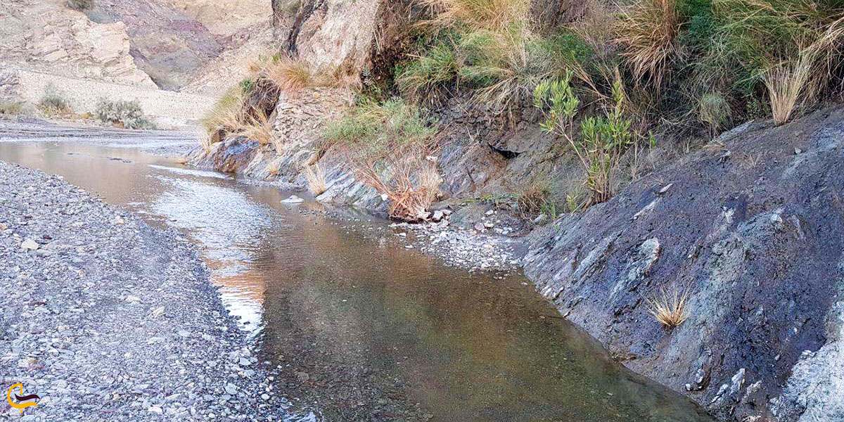 تصویری از تنگ سرحه