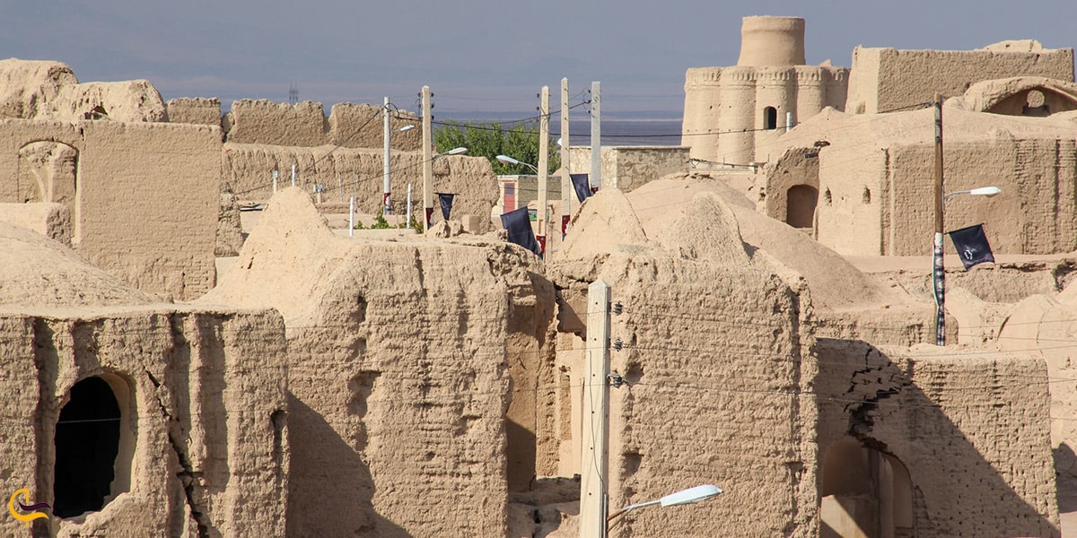 تصویر بسیار زیبا از قلعه قورتان اصفهان
