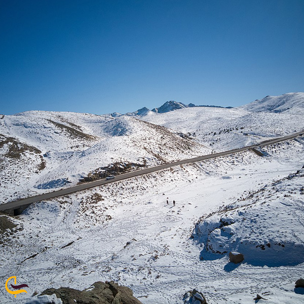 تصویری از کوه های یخچال طبیعی قرا کاشمر