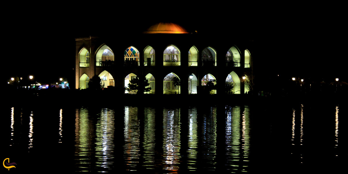 نورپردازی پارک ائل گلی زیبا در شب