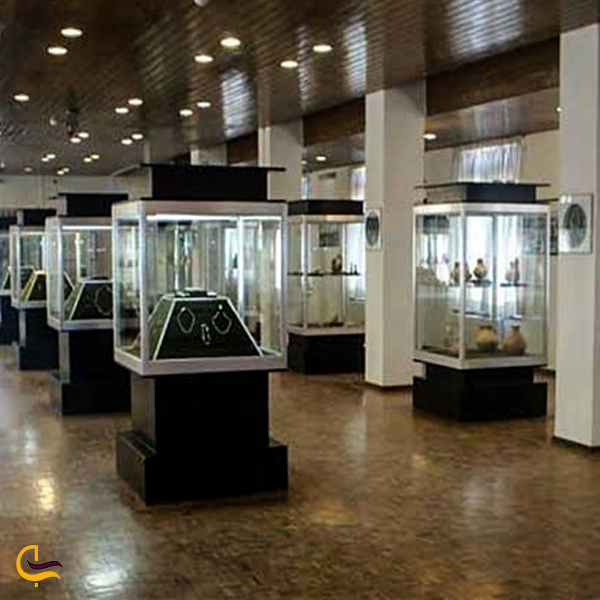 تصویری از اشیا با ارزش در موزه بهبهان خرمشهر