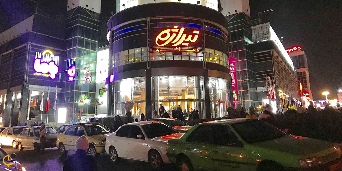 نمایی از مسیر دسترسی به مرکز خریدتیراژه با ماشین