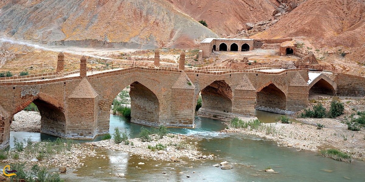 پل دالکی یا پل مشیر شهر کازرون