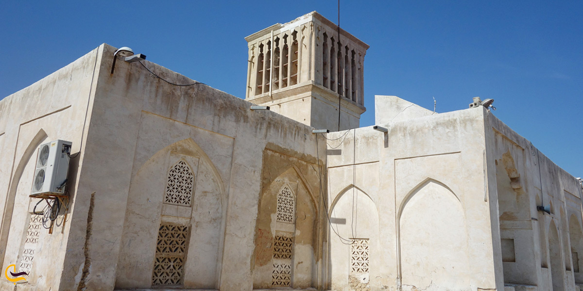 نمای کلی مسجد جامع بردستان بوشهر