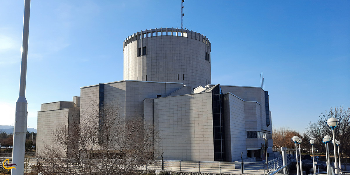 نمایی از موزه بزرگ مشهد