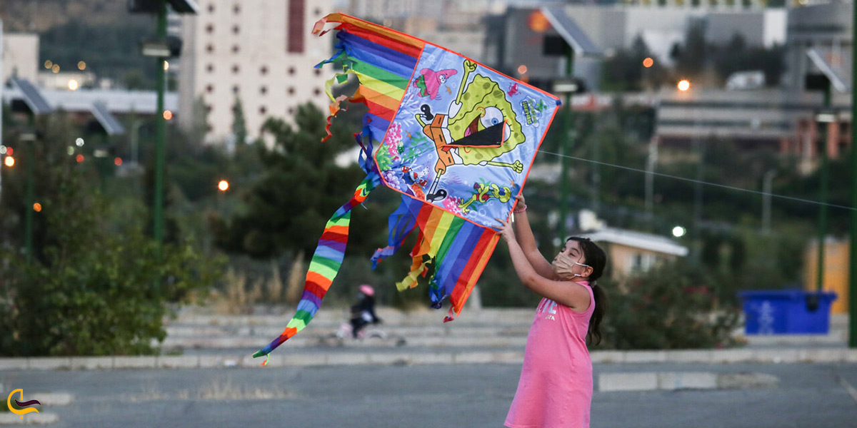 زمین بادبادک بازی پارک خورشید مشهد