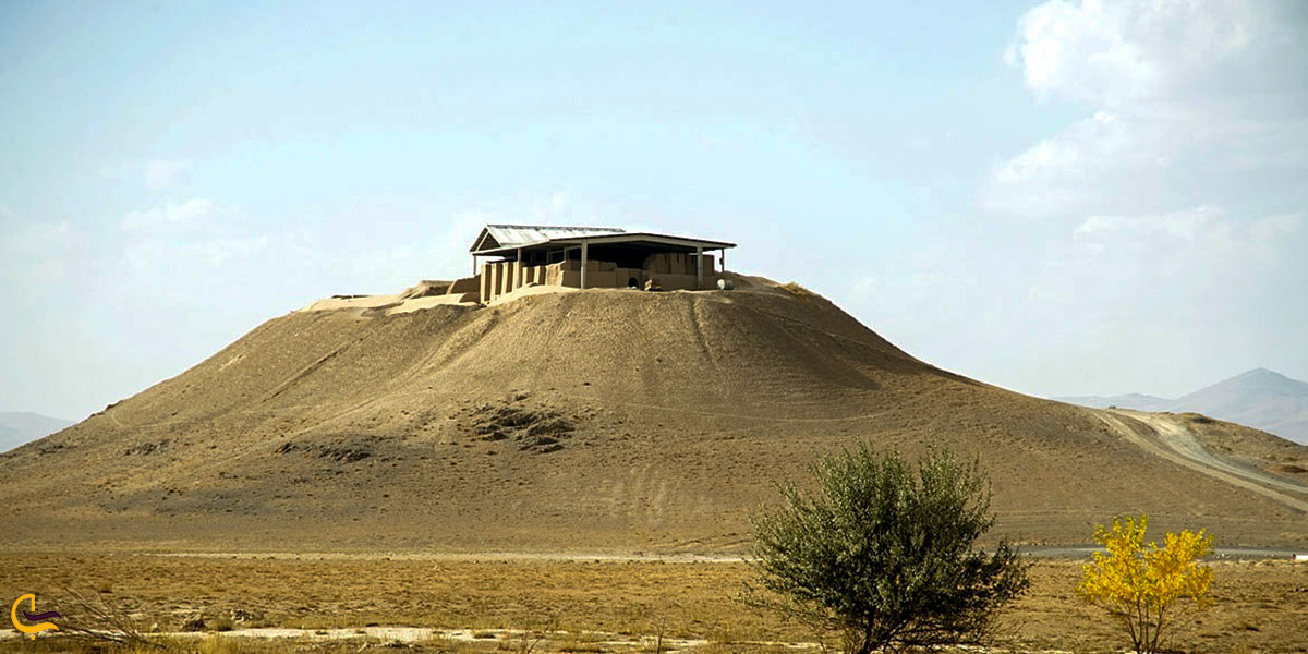 تصویری از تپه نوشیجان در نزدیکی تالاب کرد خورد همدان
