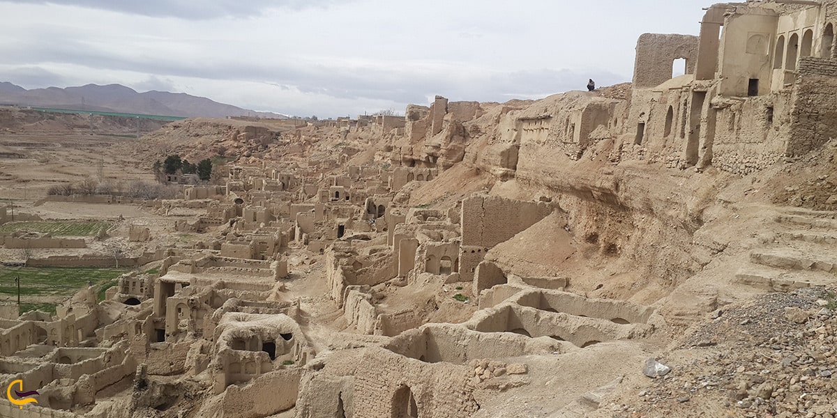 نمای کلی از دژ ایزدخواست