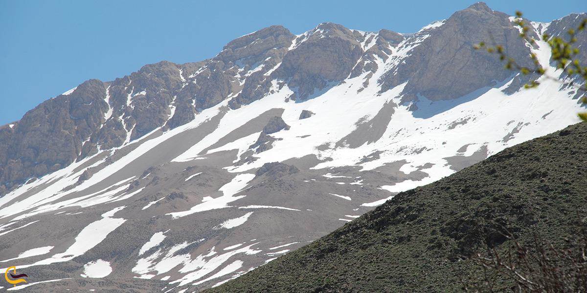 تصویر قله پاشوره در روستای نوا