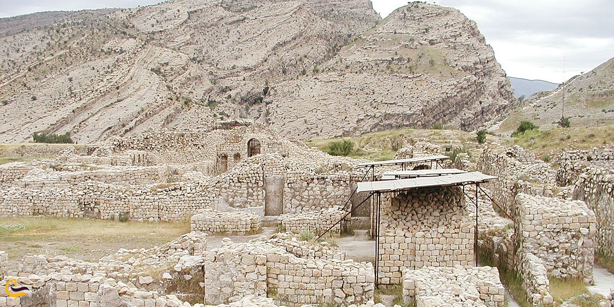 بقایای شهر باستانی بیشاپور