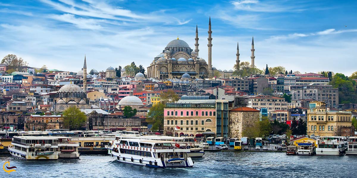 تصویری از کشتی و دریا استانبول