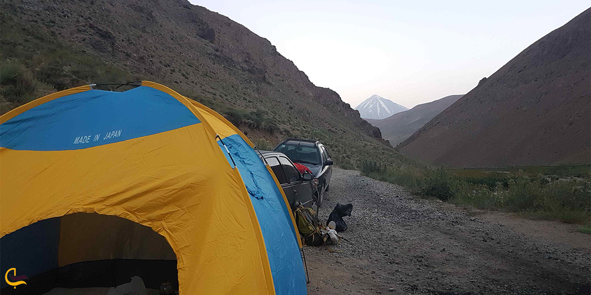نمایی از برپایی کمپینگ