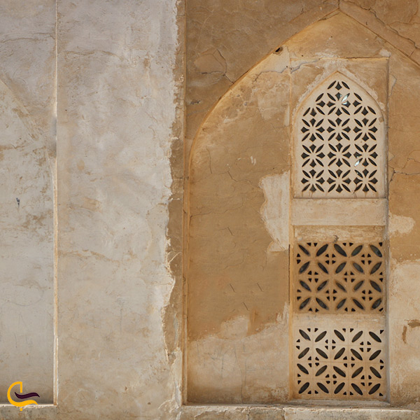 نمای پنجره های مسجد جامع بردستان