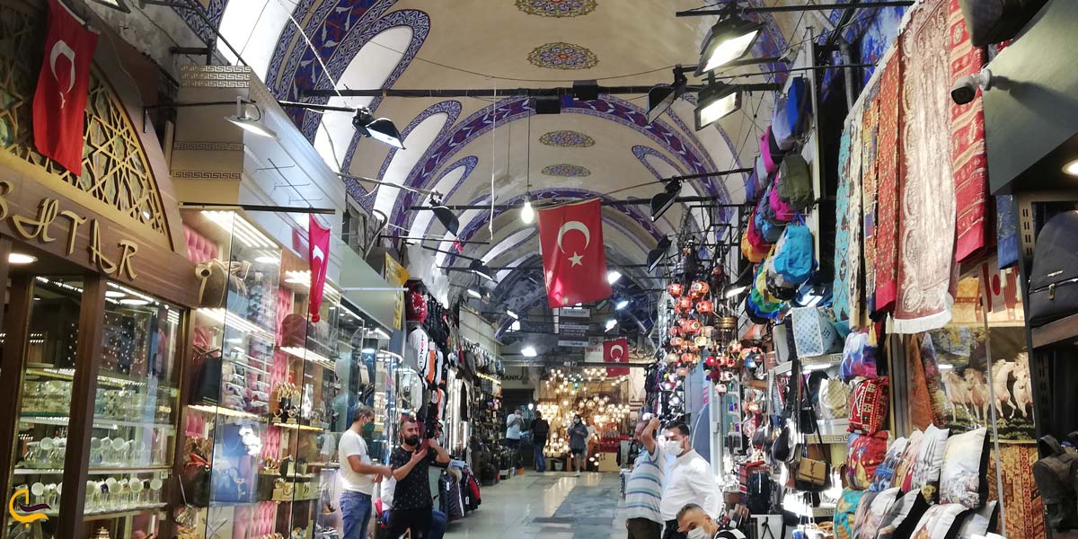 تصویری از مغازه های بازار بزرگ استانلول