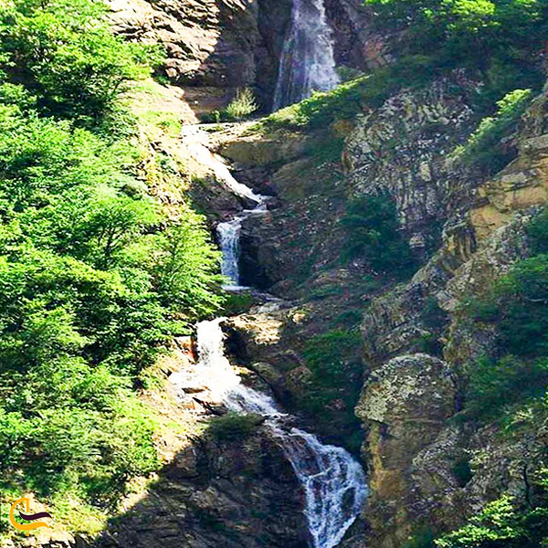 تصویری از آبشار چلندر