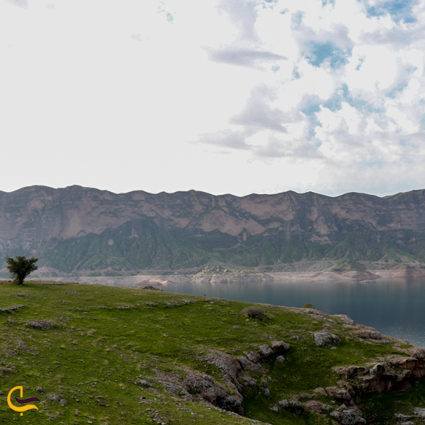 نمایی از طبیعت بهاری دریاچه شهیون دزفول