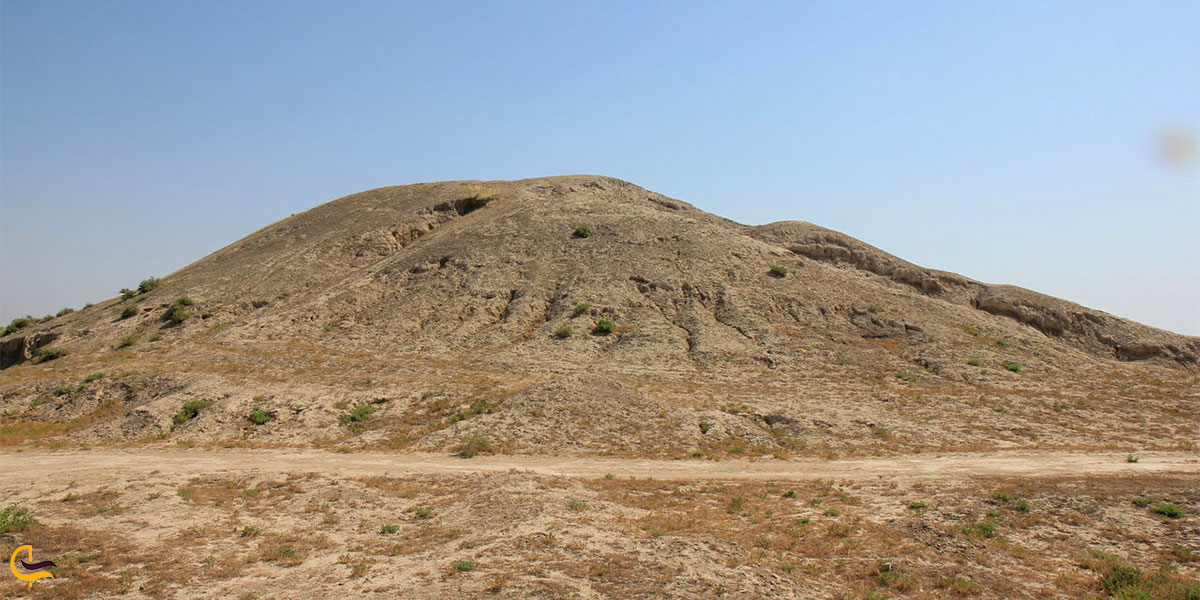 نمایی از تپه‌های باستانی شرق اهواز