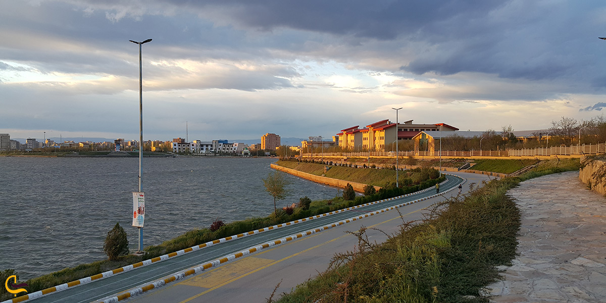 نمایی دیگر از دریاچه شورابیل اردبیل