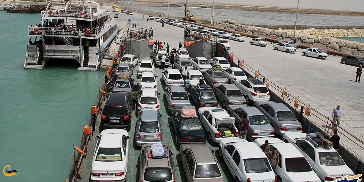 نمایی از ورود به کیش با وسیله نقلیه شخصی