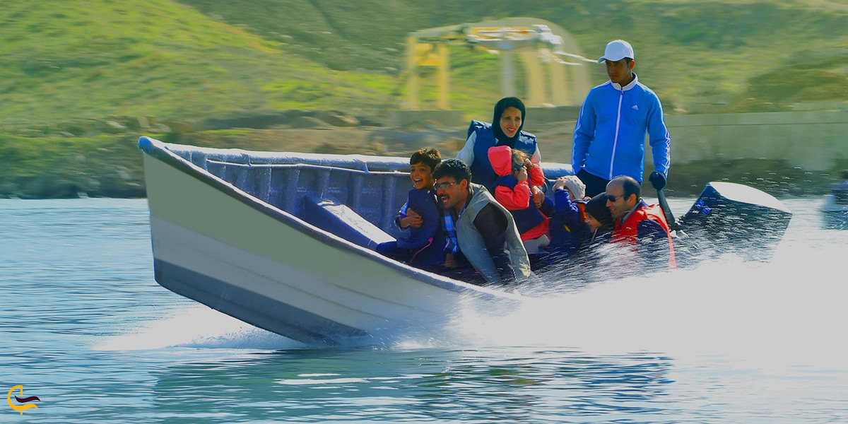 قایق سواری در مجموعه تفریحی چالیدره