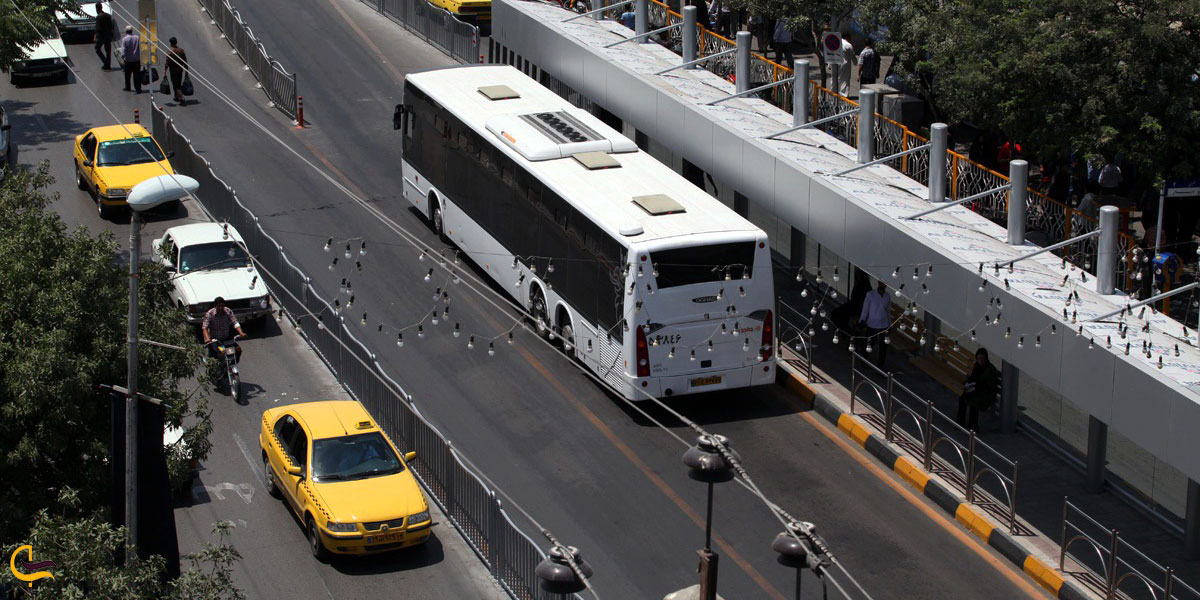 نمایی از گشتوگذار در تبریز