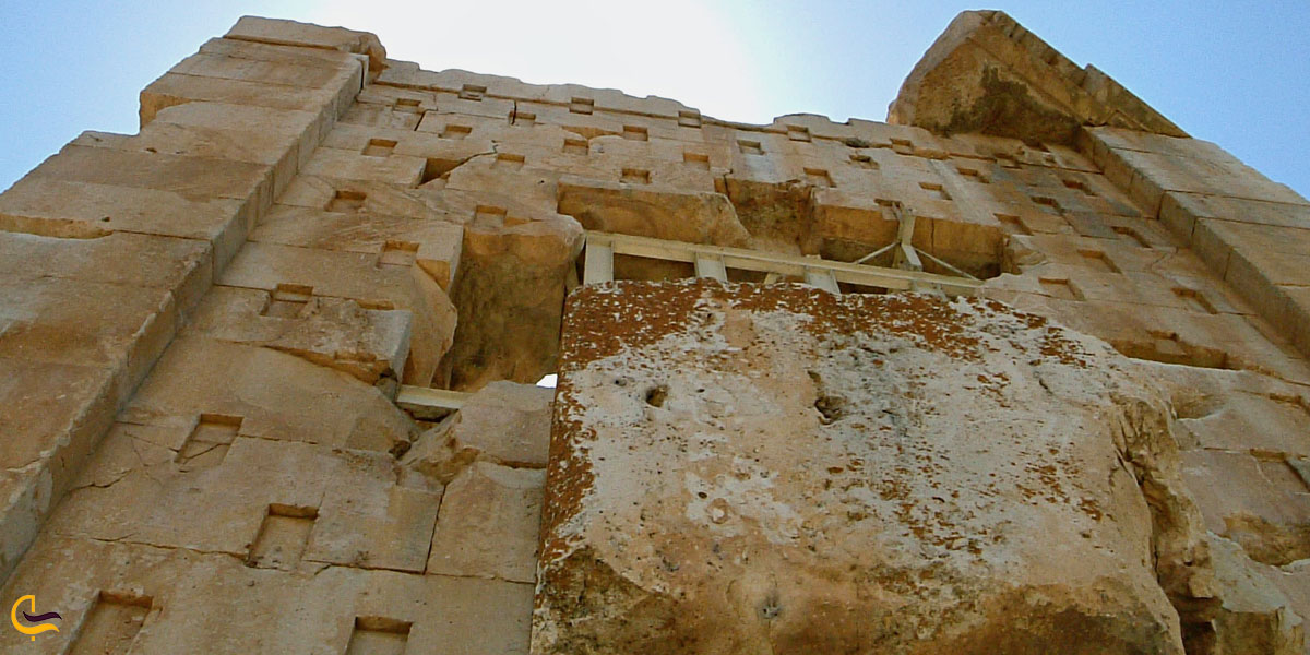 تصویری از بنای تاریخی پاسارگاد