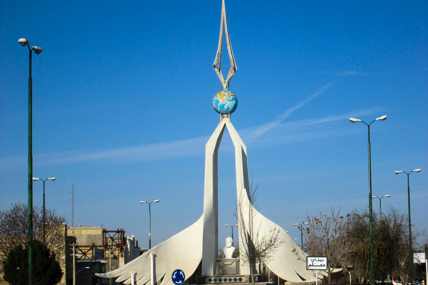 جاهای دیدنی خرم دره راهنمای سفر خرم دره ره بال آسمان