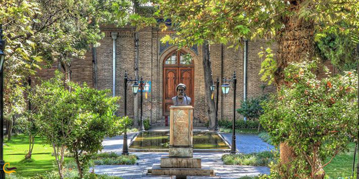 تصویری از باغ موزه نگارستان تهران