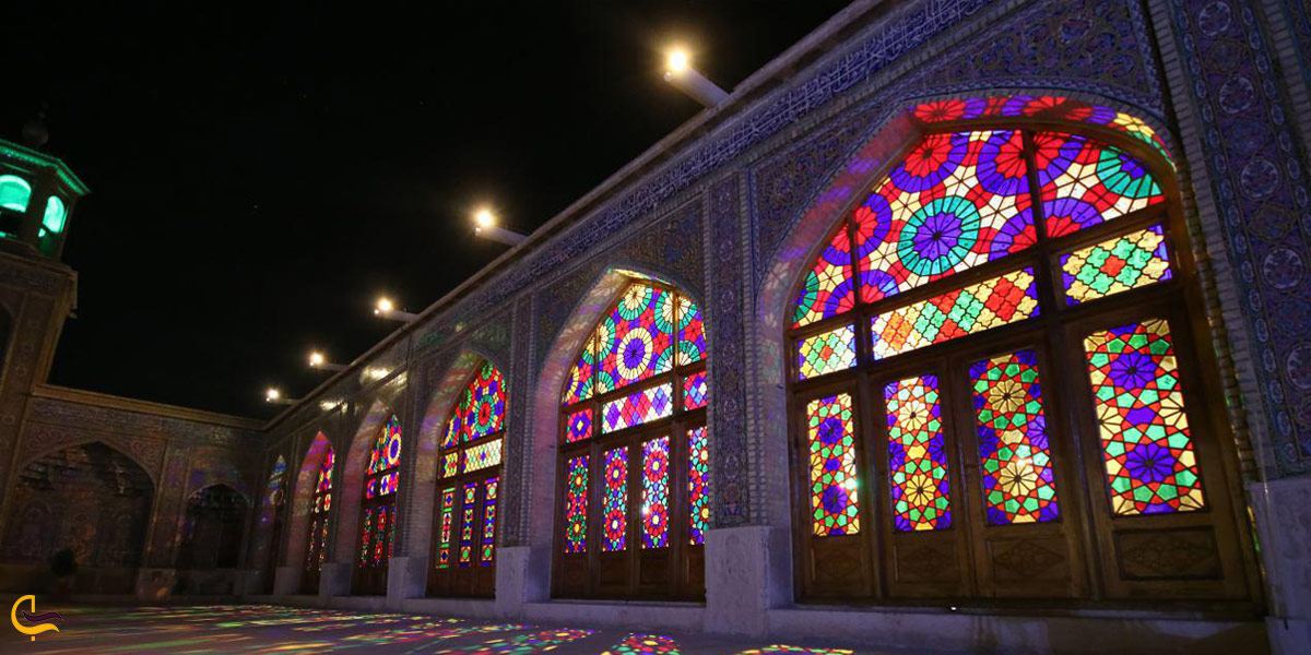 نمایی از محیط بیرون مسجد نصیرالملک شیراز