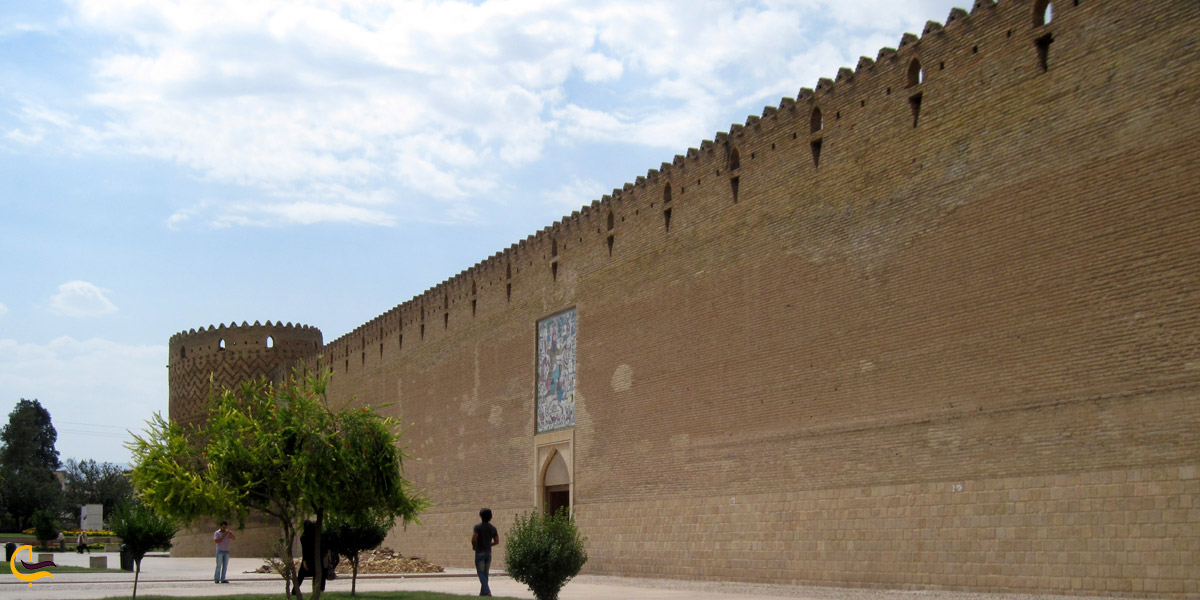 تصویری از دیوار های ارگ کریم خان زند