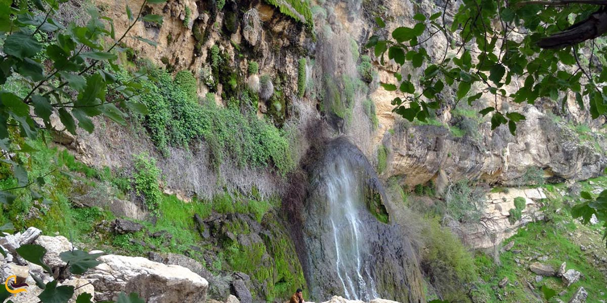 تصویری از آبشار طوف سرسخت