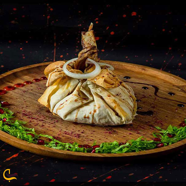 نمایی از غذای رستوران فیروزه