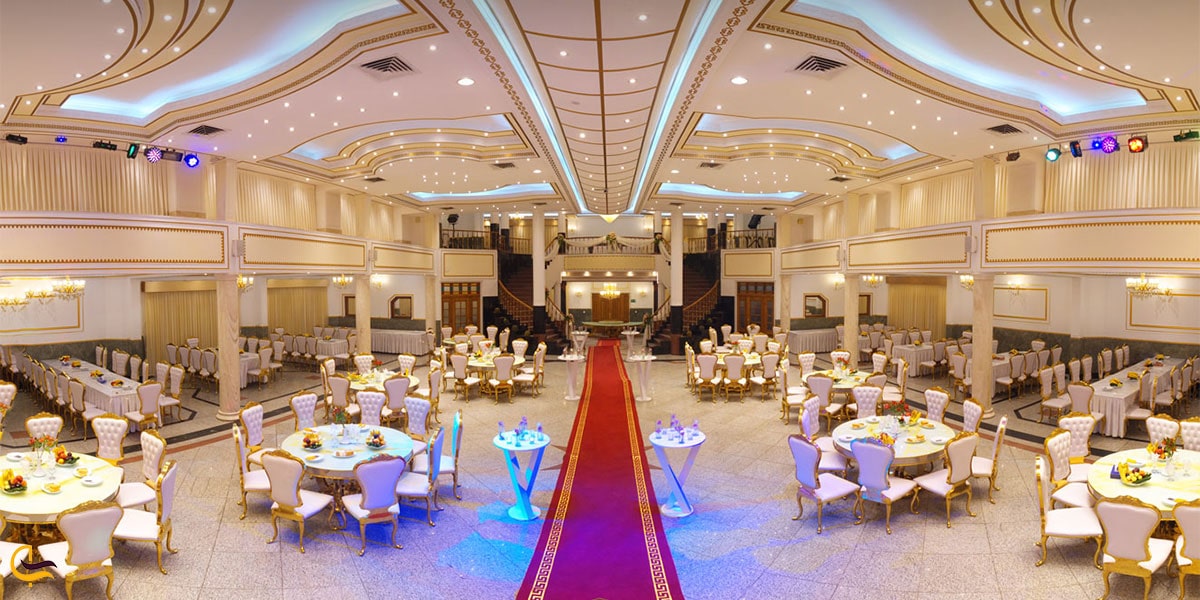 نمایی از رستوران تالار یزد