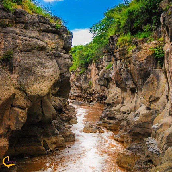 تصویری از رودخانه و طبیعت زیبا زنگمار ماکو