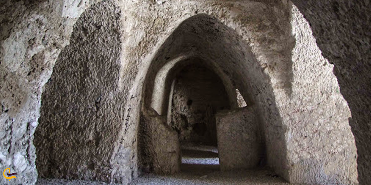 تصویری از دالان آتشکده مند بوشهر