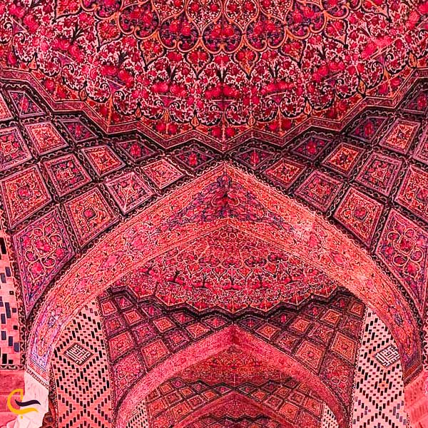 نمایی از سقف مسجد نصیرالملک شیراز