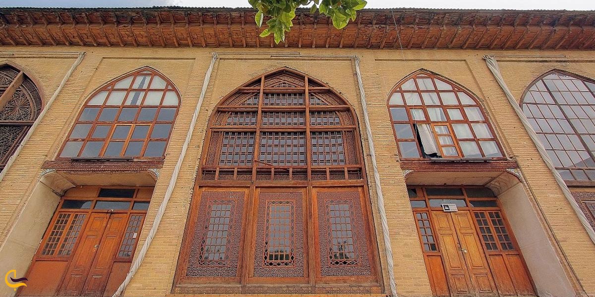 نمایی از در اتاق های ارگ کریم خان زند